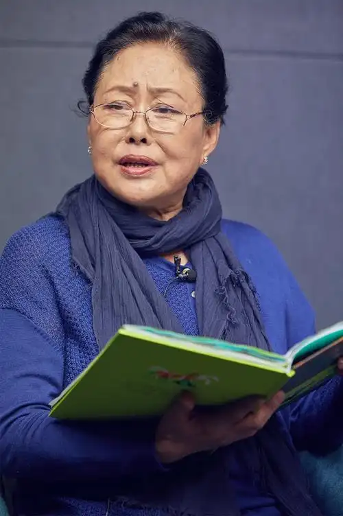 斯琴高娃著名影视演员