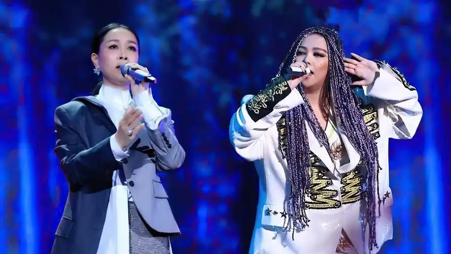 歌手车祸现场哪家强?自己选的歌,跪着也要唱完!-高清mv在线看-qq音乐-