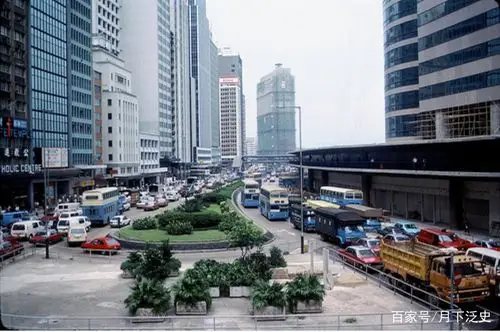 80年代的香港:摩登时尚,洋气高楼一座座