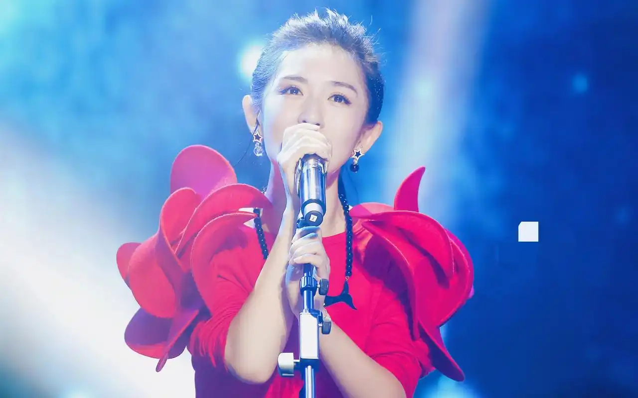 谢娜偶滴歌神啊歌唱图片电脑壁纸谢娜美女明星歌唱