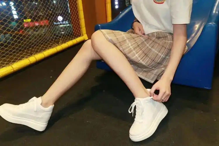 问一下女博士,一米56的妹子可以拍出这么大长腿的大长腿效果吗