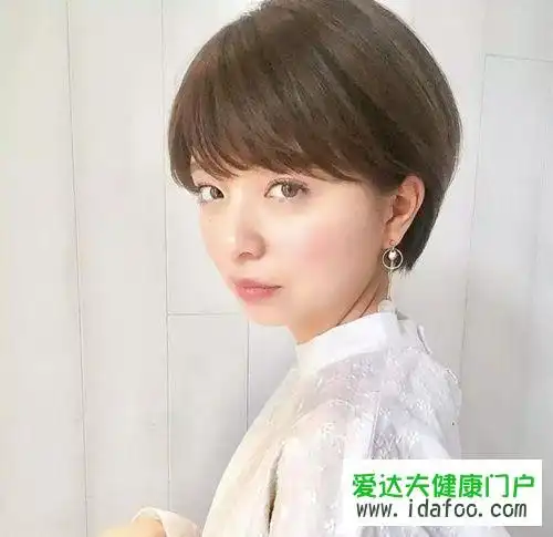 2018好看的短发发型图片女 夏天要剪就剪这10款