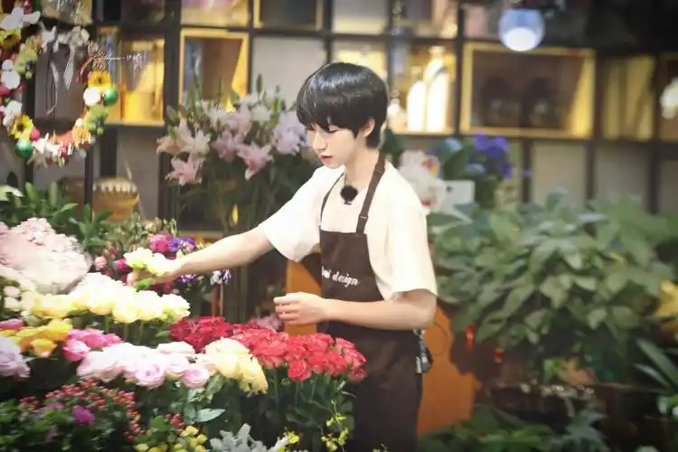 08 l·abysse伊甸丨贺峻霖 - 堆糖,美图壁纸兴趣社区