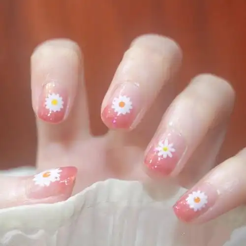 盘点4款"花里胡哨"的美甲,只要指甲够美,手就足够漂亮