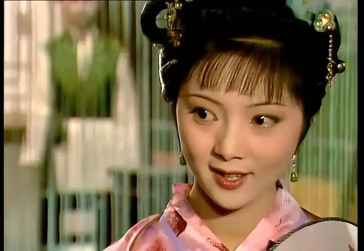 《聊斋》,剧中的妆容造型,居然比"宝姐姐"还要美_张俪_凤阳_红楼梦