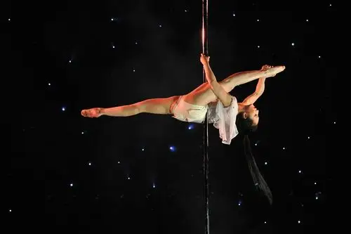 世界钢管舞首登中国[茶余饭后052期]