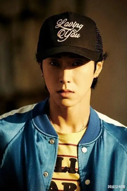 行走的荷尔蒙sm再次公开郑允浩noir预告照街头复古风吸睛