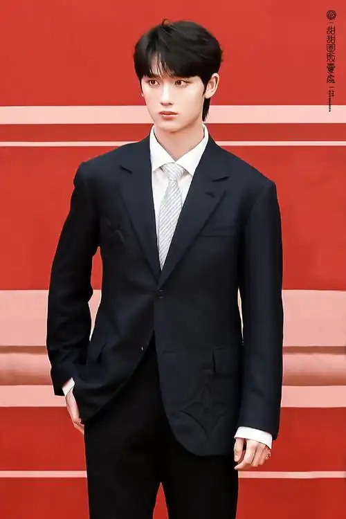 青年演员丁程鑫