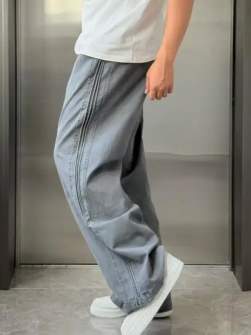 一条裤子轻松穿出松弛感