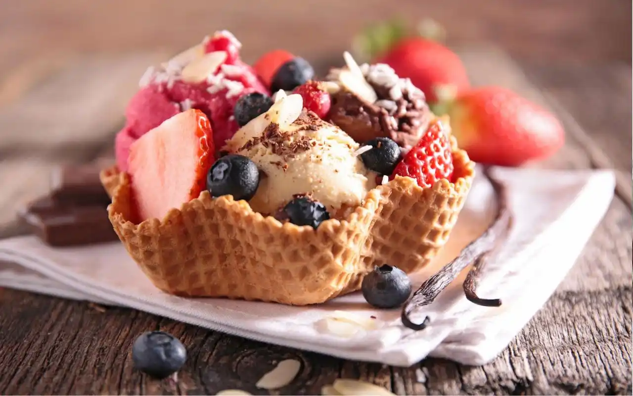 创意美味冰激凌图片桌面壁纸