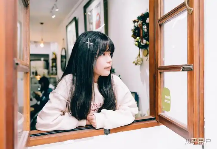 现实生活中有没有塌鼻子的人很漂亮