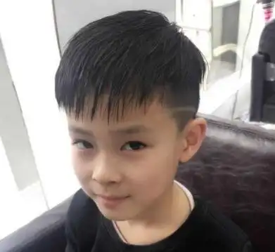 9个月男宝宝发型图片4一6个月男宝宝发型