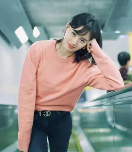 "素颜女神"袁冰妍颜值太能打,随便一拍都美成画报,美到了!