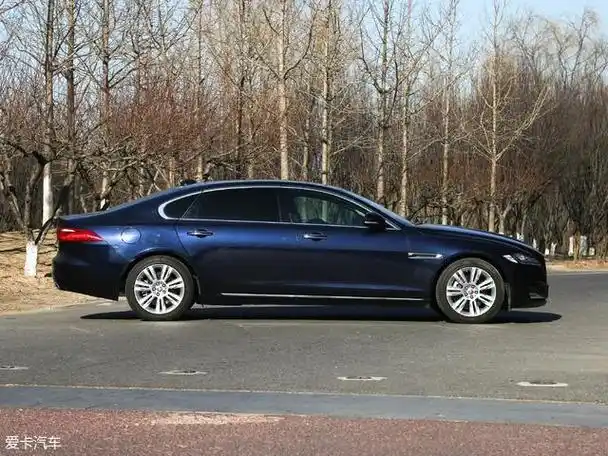 满满的高级感 捷豹xfl长测(一)