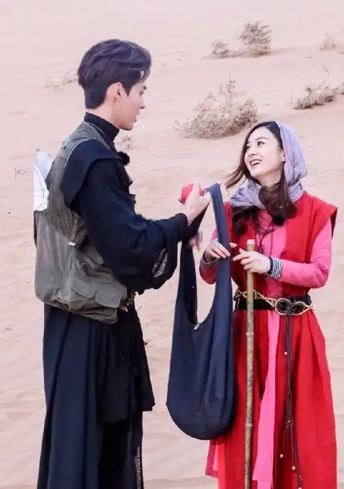 吴亦凡赵丽颖有染?女方离婚内幕曝光,网友:这是什么魔幻事情