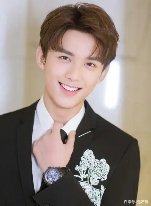 吴磊是心中有着山海的少年,越过峰峦,掀起巨浪