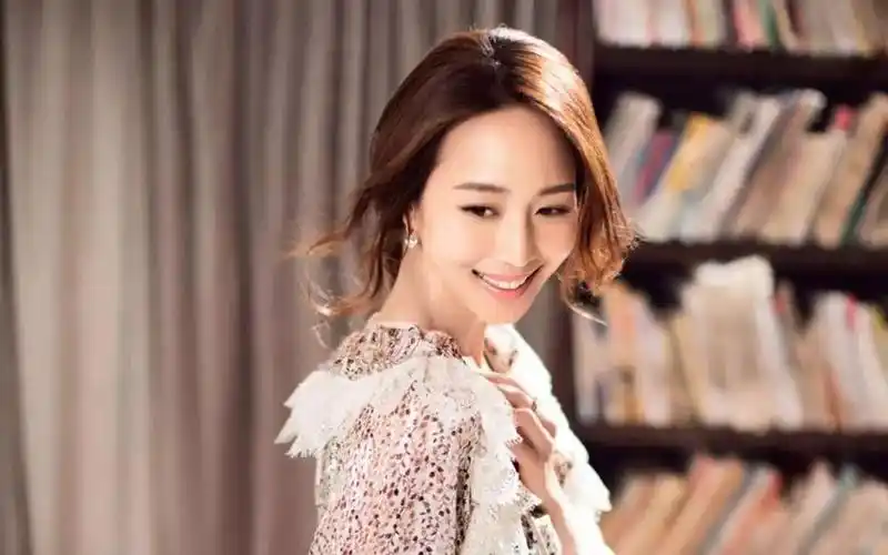 回顾"元气少女"陈意涵,有47任男友,为何偏偏嫁给"丑男"?