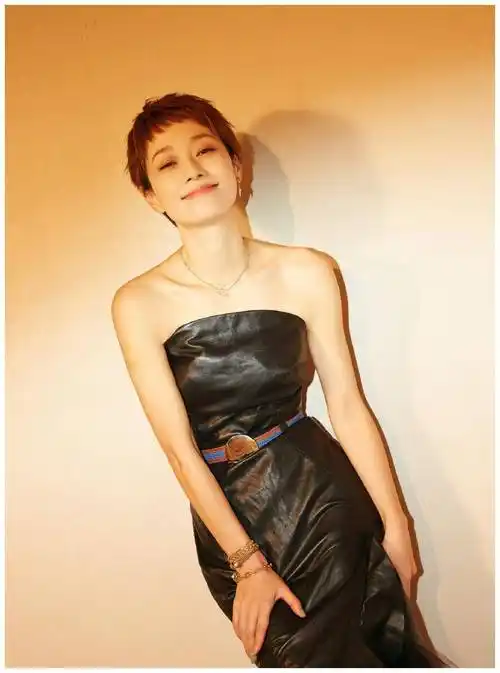 想剪"马伊琍"的发型,明白几点短发冷知识就够,让你减龄又时髦_头发