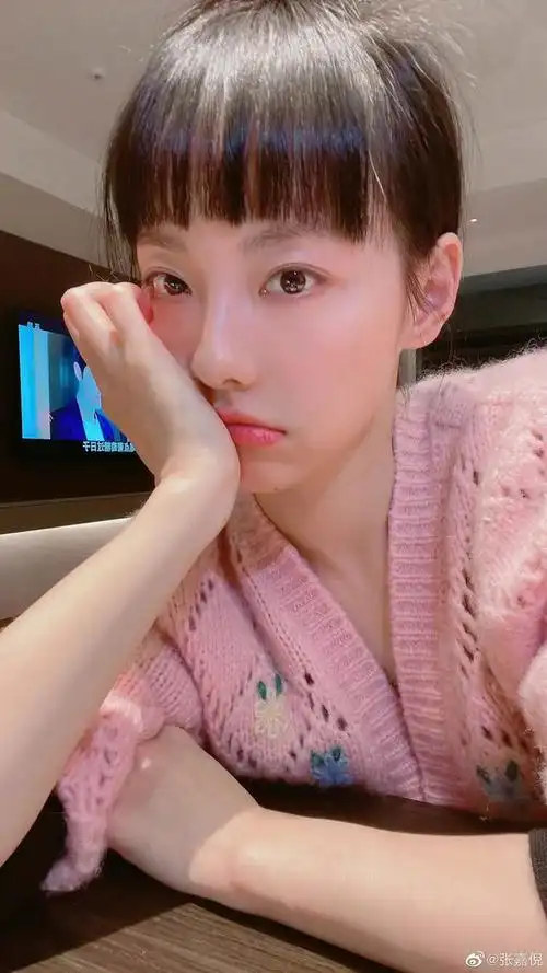 张嘉倪素颜照 张嘉倪素颜状态 -惊呆了网