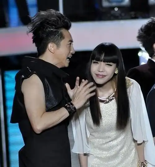 庾澄庆已经再婚8年,第二任妻子为他生了一男一女|伊能静|吴莫愁|张