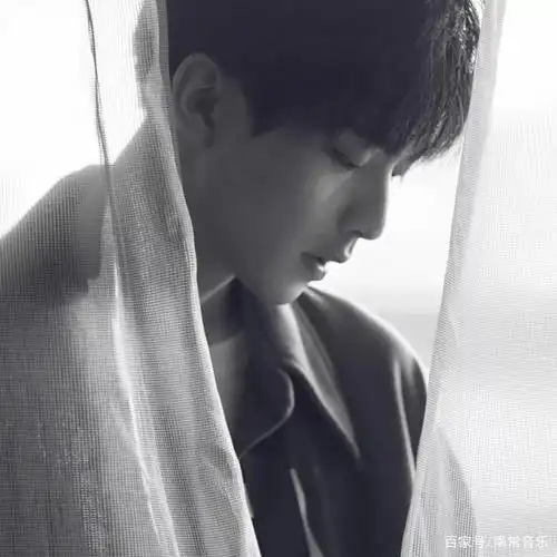 古风圈一体机-妖扬,一个集声控,手控,颜控为一体的男人