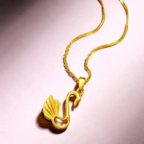 周大福 优雅天鹅 足金黄金吊坠-f203797