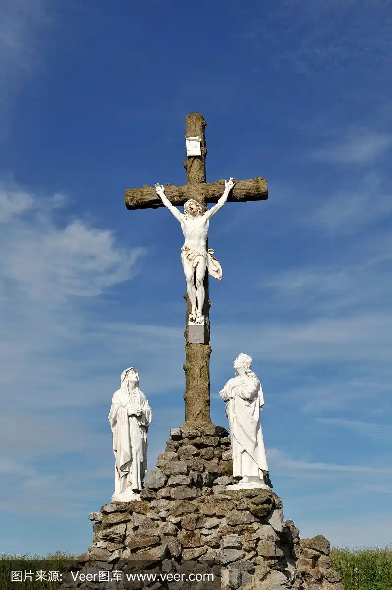 耶稣被钉在十字架上的十字架雕像.