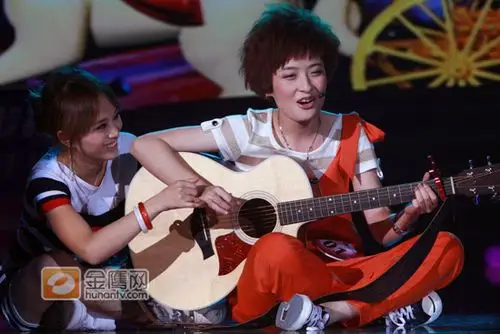 快女十强赛淘汰赛火爆开场