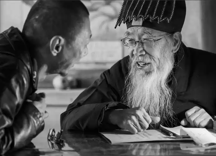 看看命理师怎么说