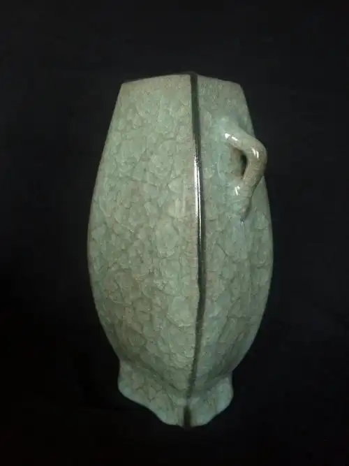 宋官冰裂纹鱼篓尊