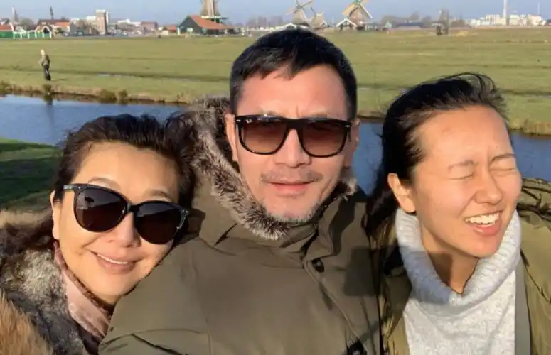 回顾演员田小洁做过汽修工逆袭成演员凭什么能娶到女神江珊