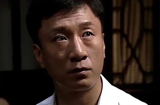 当初《潜伏》把演员孙红雷送上了娱乐圈新高度,并且,这是他在《征服》