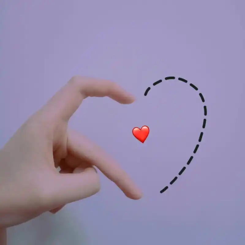 成功get比心手势