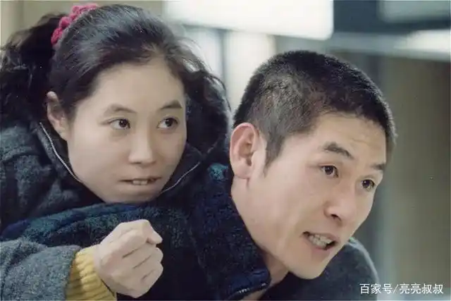 薛景求,文素利主演的电影《绿洲》:紧紧拥抱彼此的绿洲