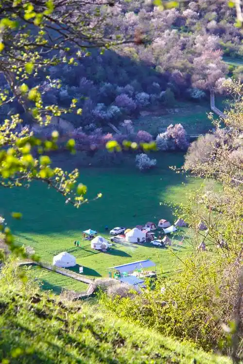 原创春瞰伊犁中华福寿山