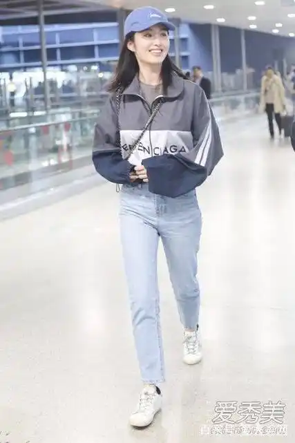 春夏刷屏的运动风搭配 辣妈杨幂教你这样穿酷到没朋友!