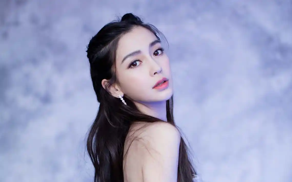 angelababy性感抹胸裙图片-美女壁纸-高清美女图片-第3图-娟娟壁纸