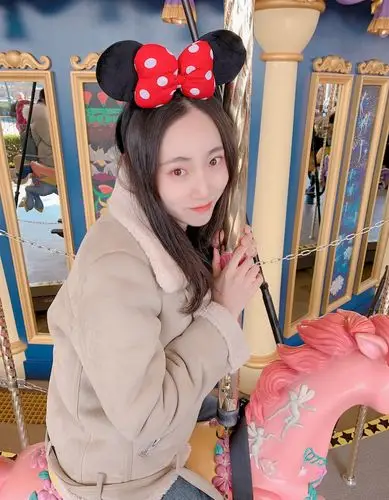 微信养号真实女生日常生活照女生套图视频微商必备