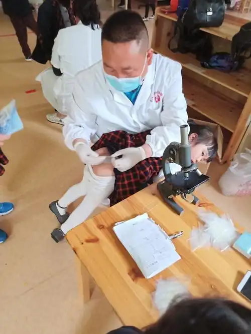 我是健美好儿童——心萌芽幼儿园健康体检六部曲