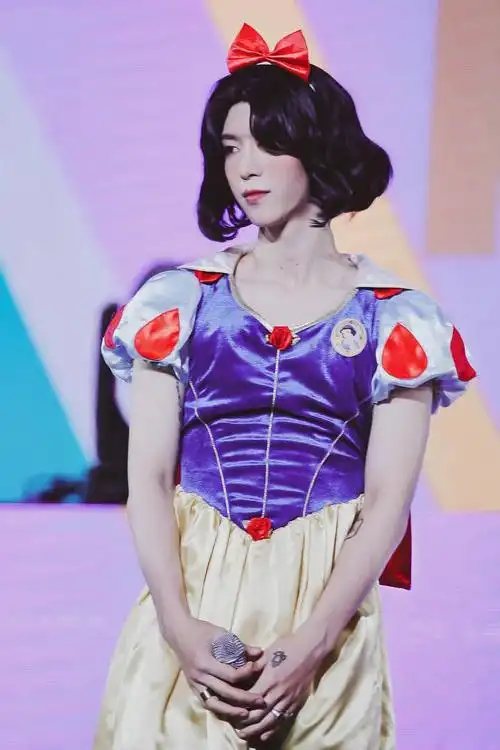 原创4位明星扮演白雪公主:娜扎明媚,郑爽清纯,却都输给了一位男生