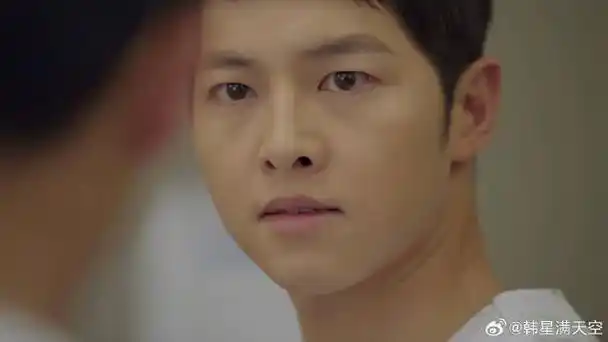 太阳的后裔宋慧乔宋仲基即使是朋友宋仲基也会动手不背叛自己祖国67