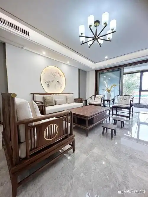 骨子里的浪漫与柔情,不朽的艺术"取其神而忘其形",新中式风格的装修从