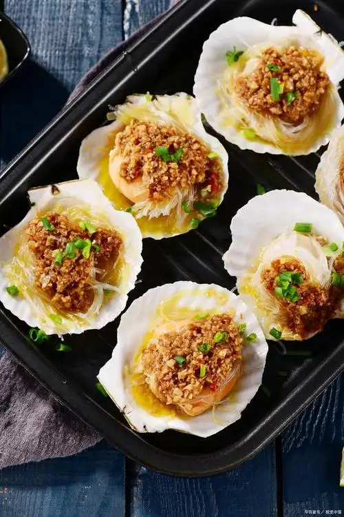 蒜蓉粉条蒸扇贝的做法