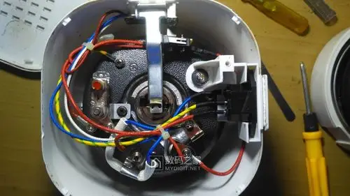 拆修一只迷你型电饭锅