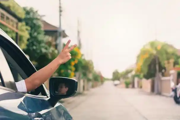 朋友开车出远门祝福话