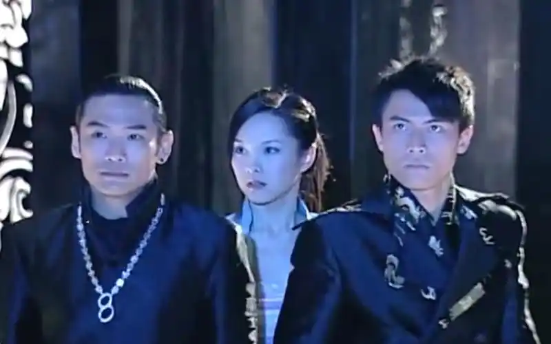 【第八号当铺】116集大结局!韩诺和阿精看似逃出当铺相守,但其实.