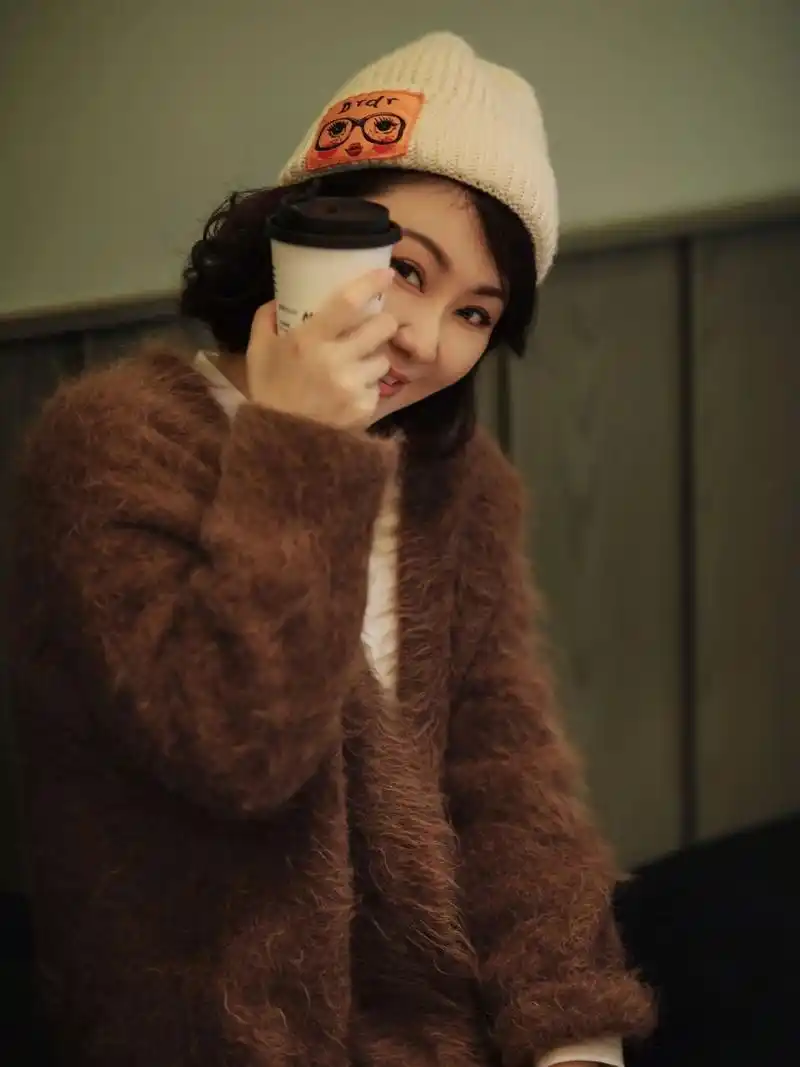 "大女主",成为更好的自己   作为百德珠宝的创始人,深圳优家荟会长,常