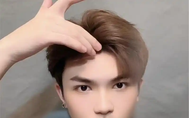 你们要的痞帅三七背头造型来了!火速安排上!