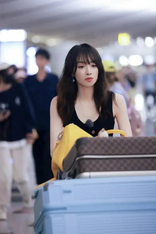 宋茜机场照,真的好美.