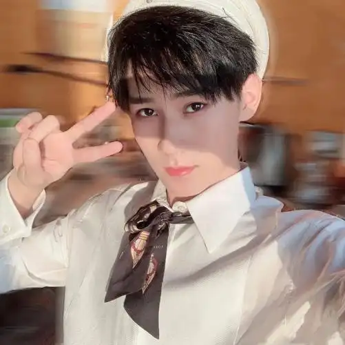 微信头像张真源